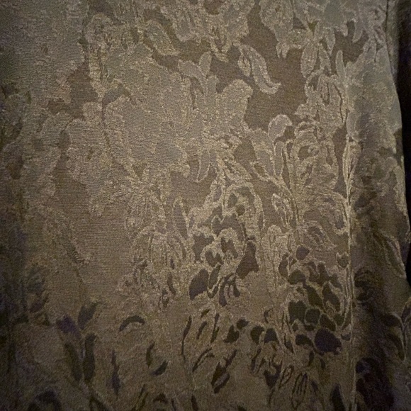 Simply Vera Vera Wang Patterned Long Sleeve Top - green floral - Picture 7 of 7